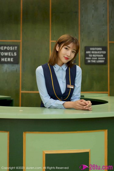 内衣少女